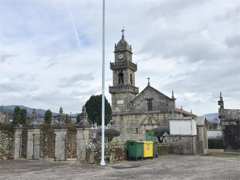 imagen principal Parroquia y Cementerio Viejo de San Miguel de Tabagón