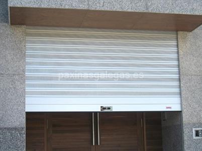 Puertas de garaje y automáticas en Estadio - Riazor