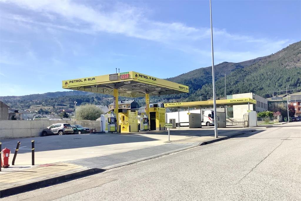 imagen principal Petrol Station