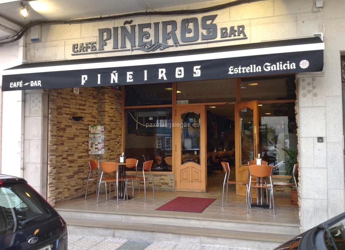 Bar Cafetería Piñeiros en Boiro