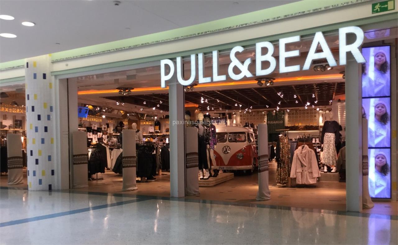 Prevalecer Condensar apilar Tienda de Ropa Pull and Bear en Vigo (Miradoiro, 2 )