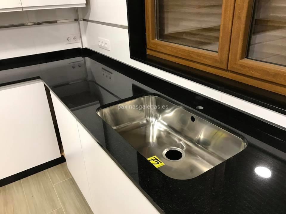 Romarga Mármoles y Granitos (Silestone) imagen 15