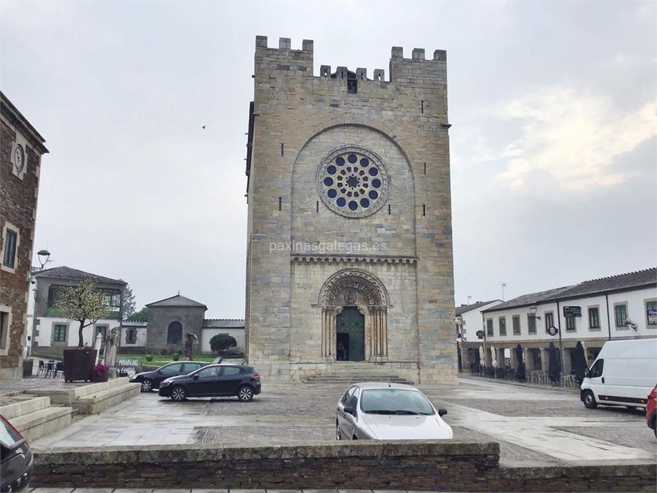 Parroquia, Iglesia San Nicolás en Portomarín