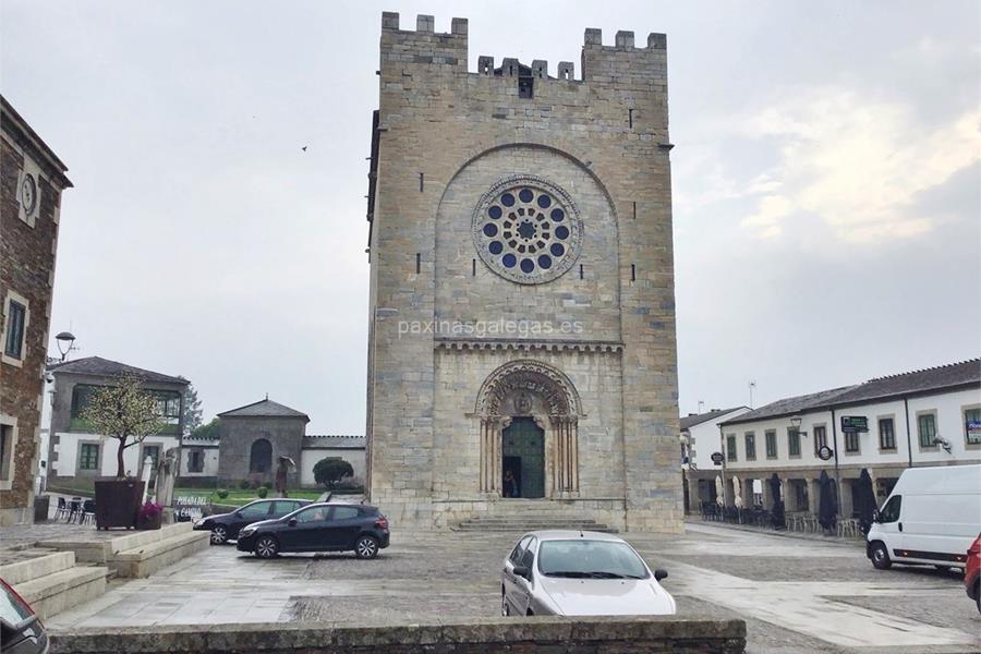 Parroquia, Iglesia San Nicolás en Portomarín