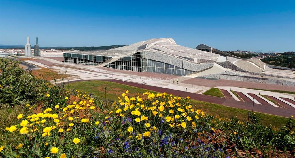 imagen principal Senda Bosque de Galicia > Cidade da Cultura > Parque do Lago