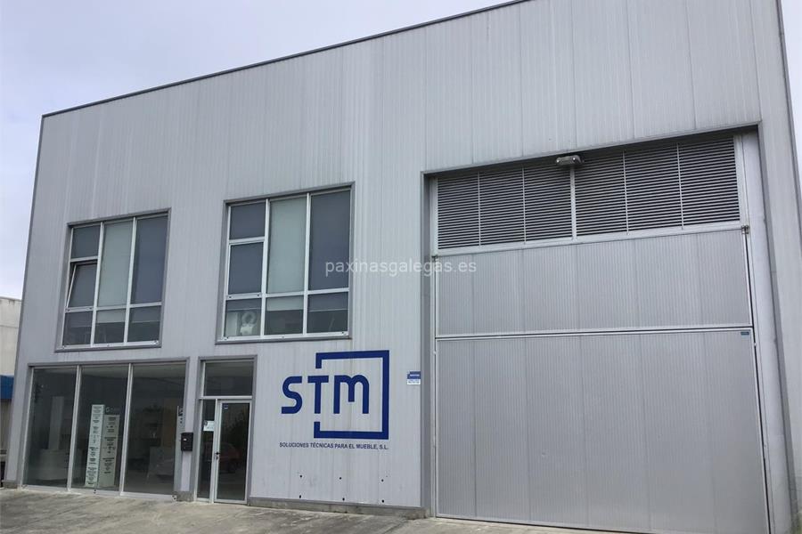 Ferretería Soluciones Técnicas para El Mueble, S.L. en Narón