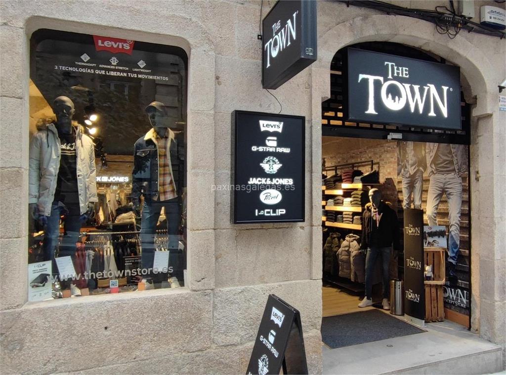 imagen principal The Town (Levis)