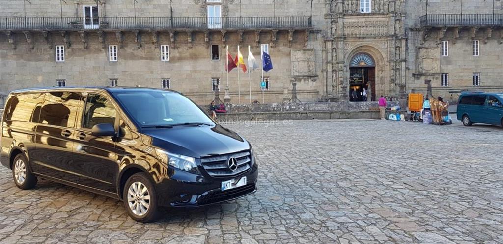 Alquiler con conductor Traslados Compostela en Santiago