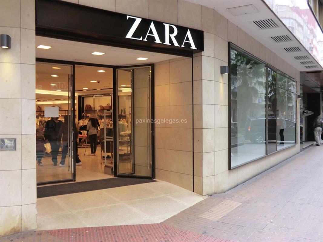 Último estar patio Tienda de Ropa Zara en Pontevedra